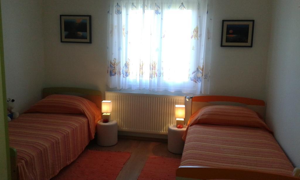 פוסדריה Apartment Ema חדר תמונה